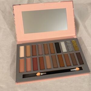 Makeup Palette 20 Color Eyeshadow New